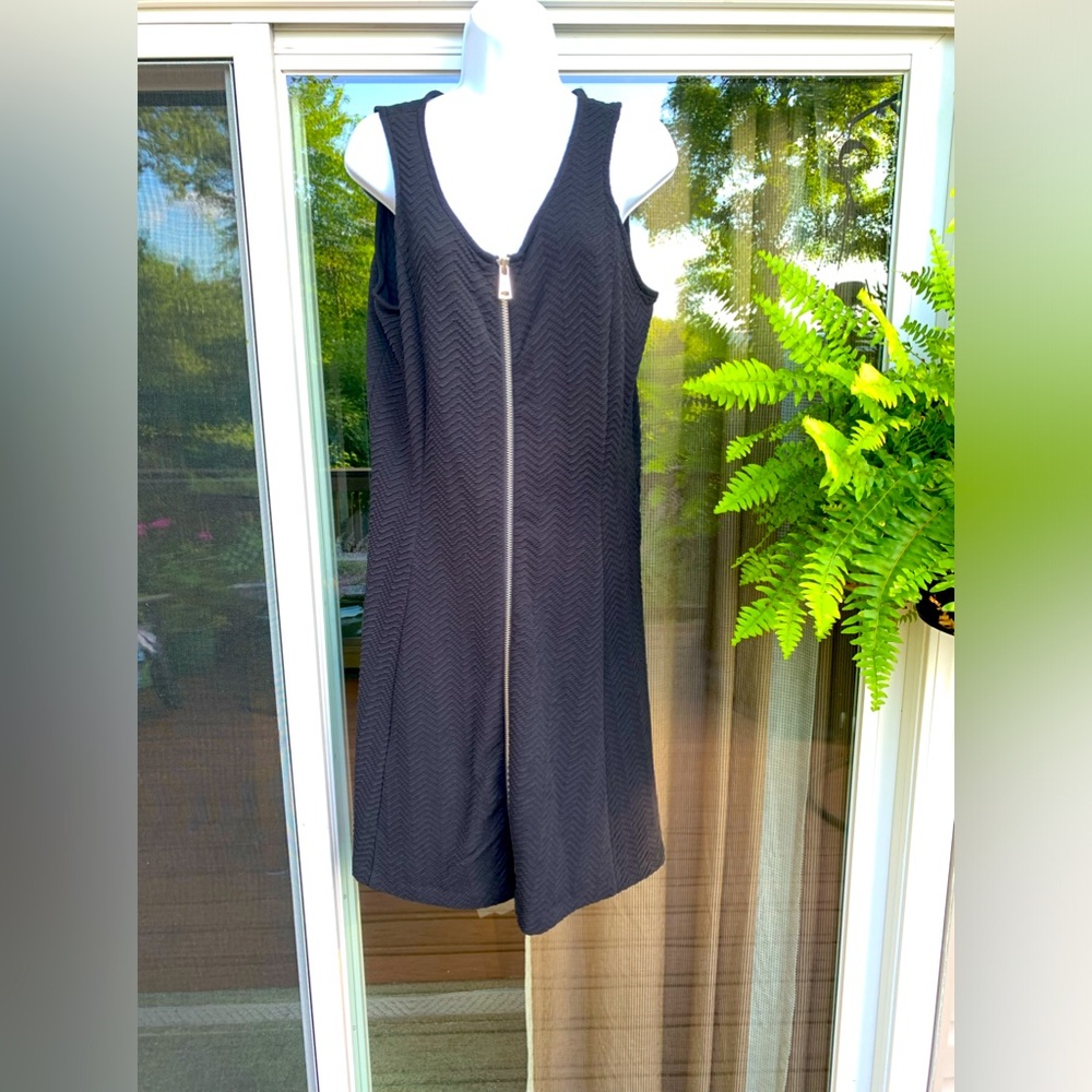 Alfani Woman’s Black Textured Sleeveless Dress Large